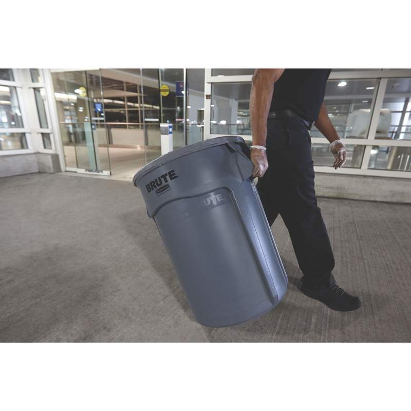 Container Brute cu canale de ventilare 121.1 L, Rubbermaid