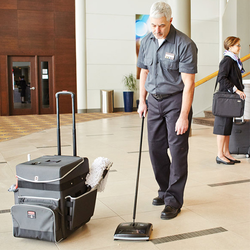 Carucior hotelier Quick Cart mediu, Rubbermaid