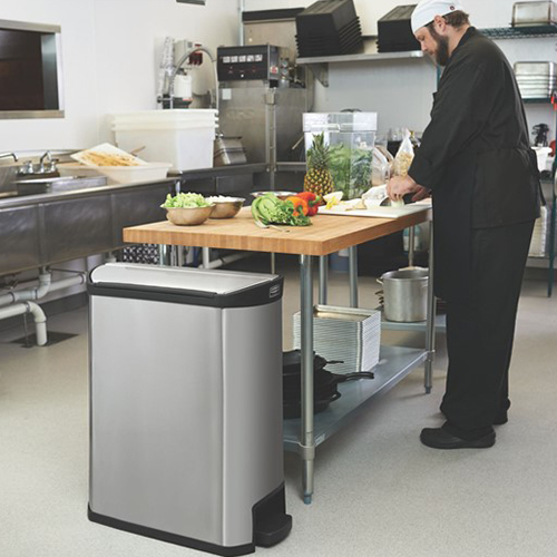 Container Slim Jim Step-On/End Step 90 L, inox/negru, Rubbermaid