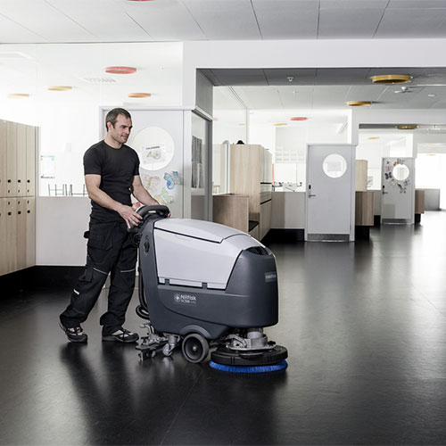 Nilfisk SC 500 53 B FULL PKG - Echipament de spalat-aspirat, cu baterie si tractiune, Nilfisk Advance