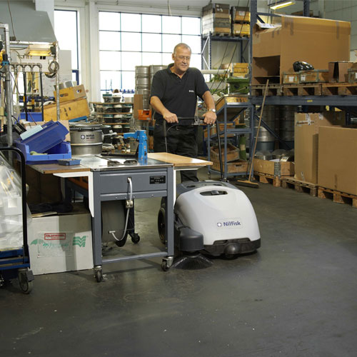 SW 750 B - Echipament de maturat, cu baterie, Nilfisk Advance