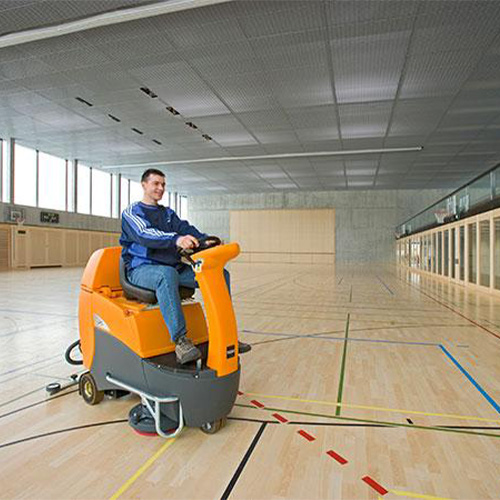Swingo 2500 - Echipament de spalat-aspirat, Taski